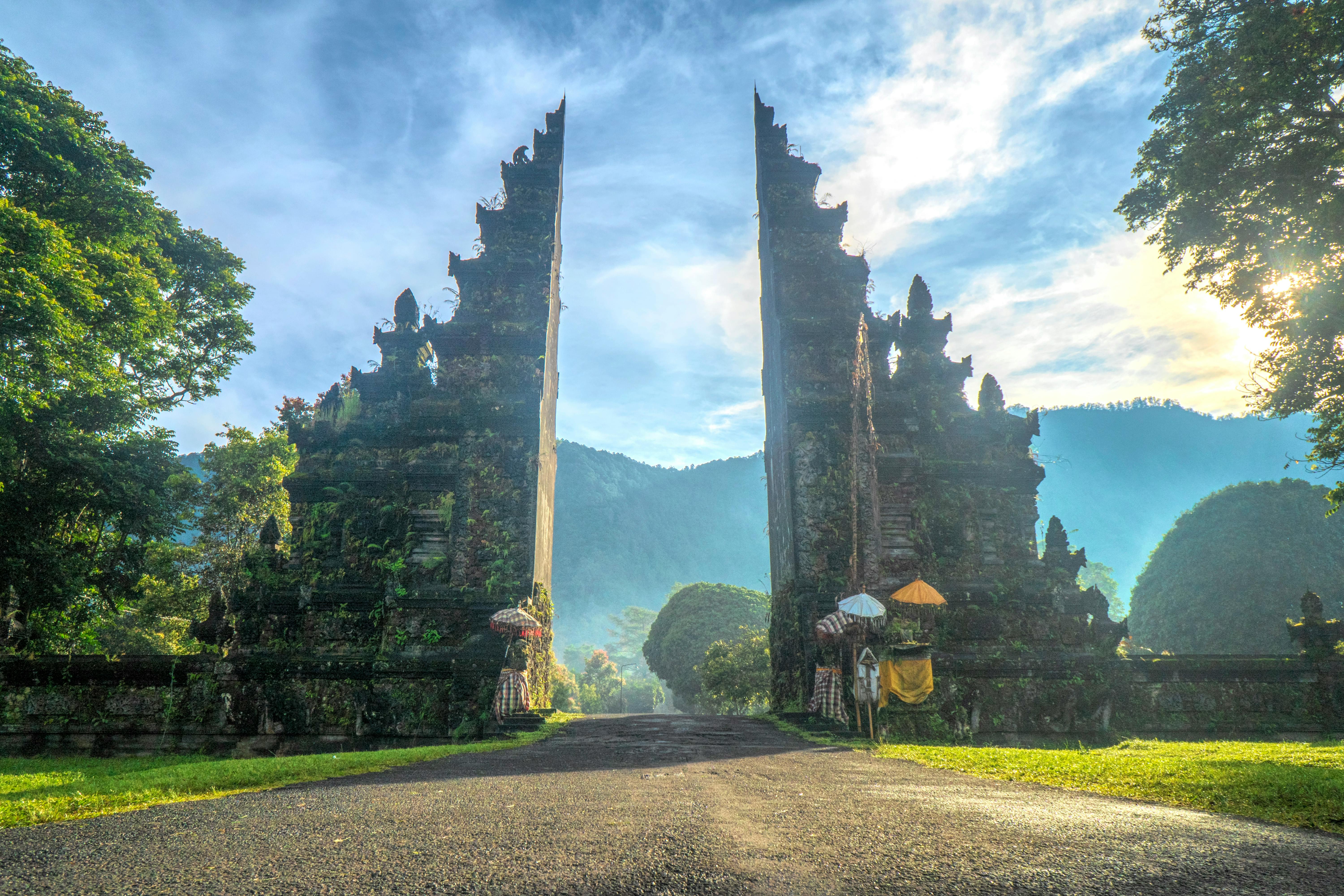 Enchanting Bali: Beaches, Culture & Nature